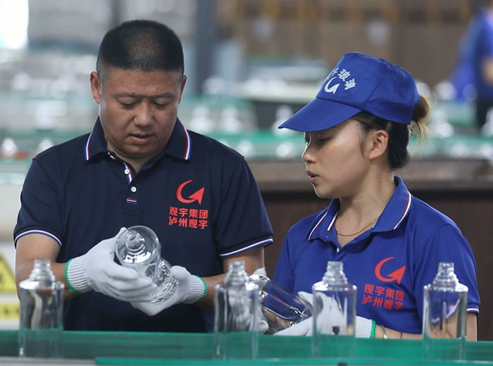 ​好博网页版荣耀｜集团董事长黄云彬获评推动泸县经济高质量发展先进个人
